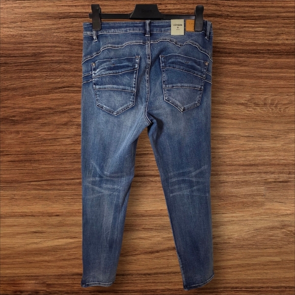 Cream Ankle Jeans With Zipper Accents Size 32 - Picture 6 of 9